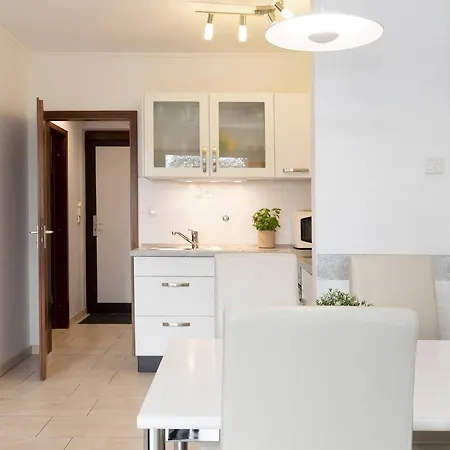 Apartment Sol Mare 19 *
